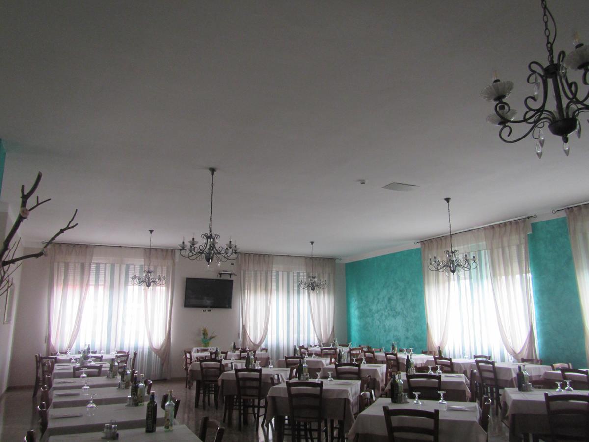 Lo Scoglio Hotel Castelnuovo del Garda Ngoại thất bức ảnh