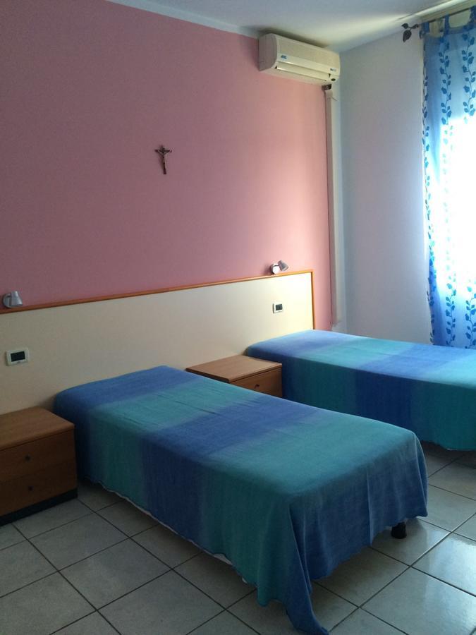 Lo Scoglio Hotel Castelnuovo del Garda Ngoại thất bức ảnh